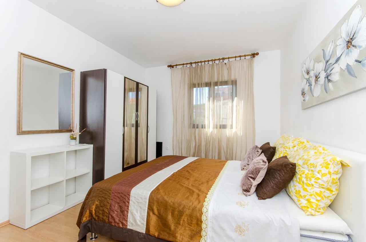 Apartments Derado Супетар Екстер'єр фото