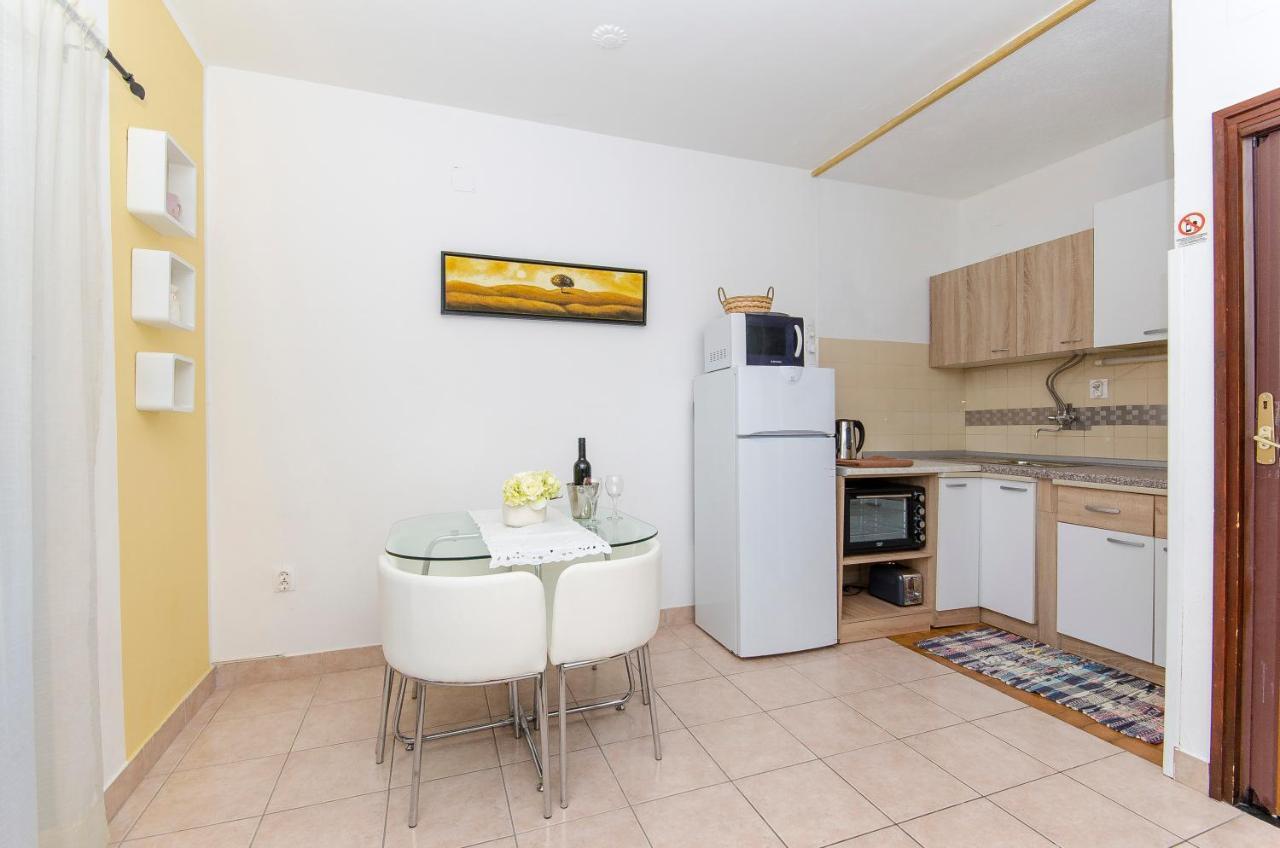 Apartments Derado Супетар Екстер'єр фото